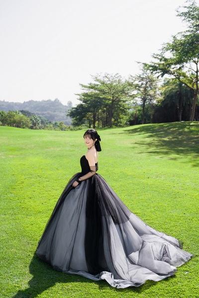 MR.叶&MRS.江（草坪）