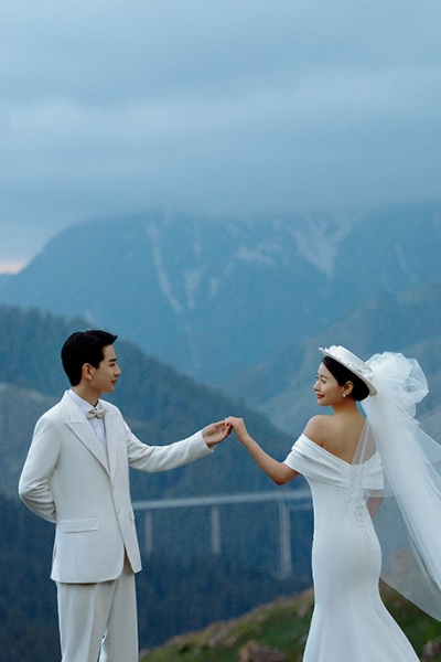 果子沟-云巅恋歌（4-7月）